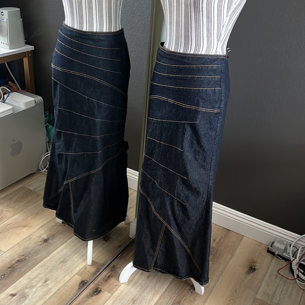 🔴Bisou Bisou Dark Navy Maxi Skirt with Tan Contrast Stitching - Picture 6 of 8